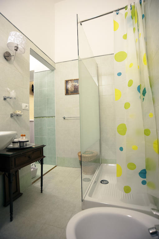 Palazzo Salini - Appartamento Familiare Sulmona Ruang foto