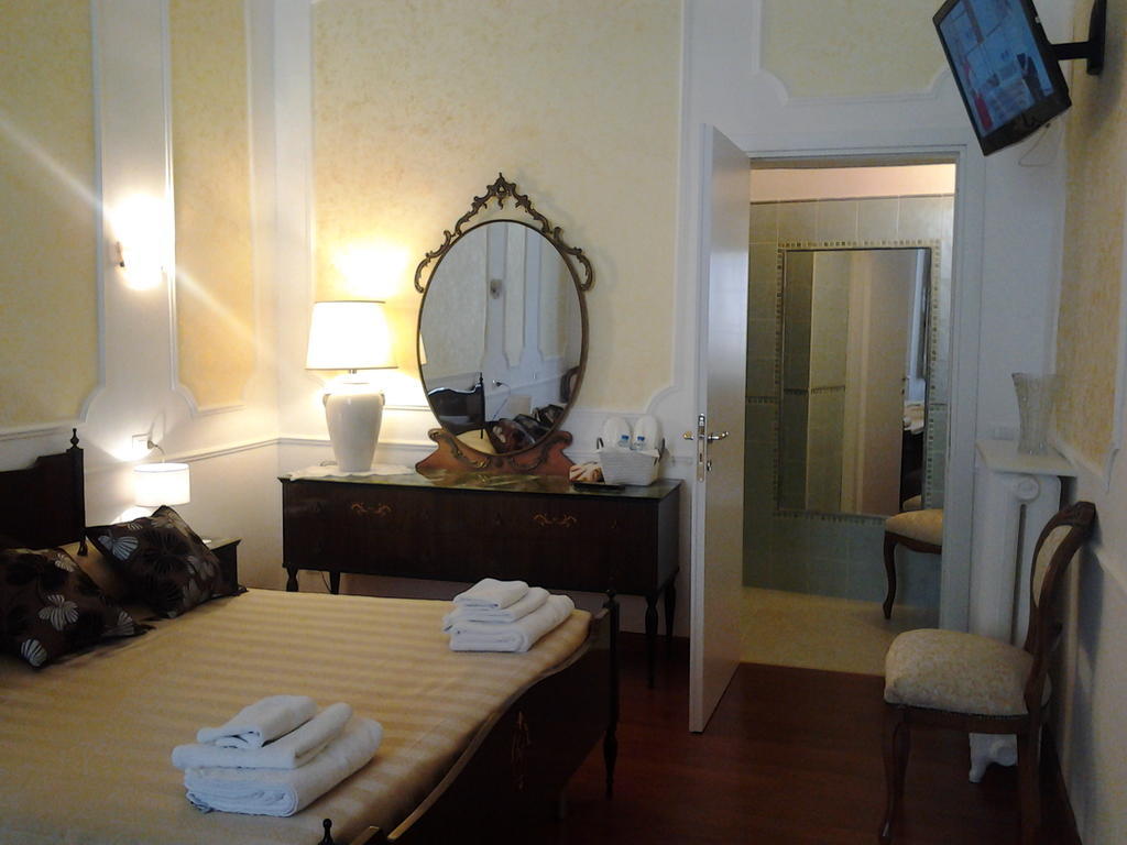 Palazzo Salini - Appartamento Familiare Sulmona Bagian luar foto
