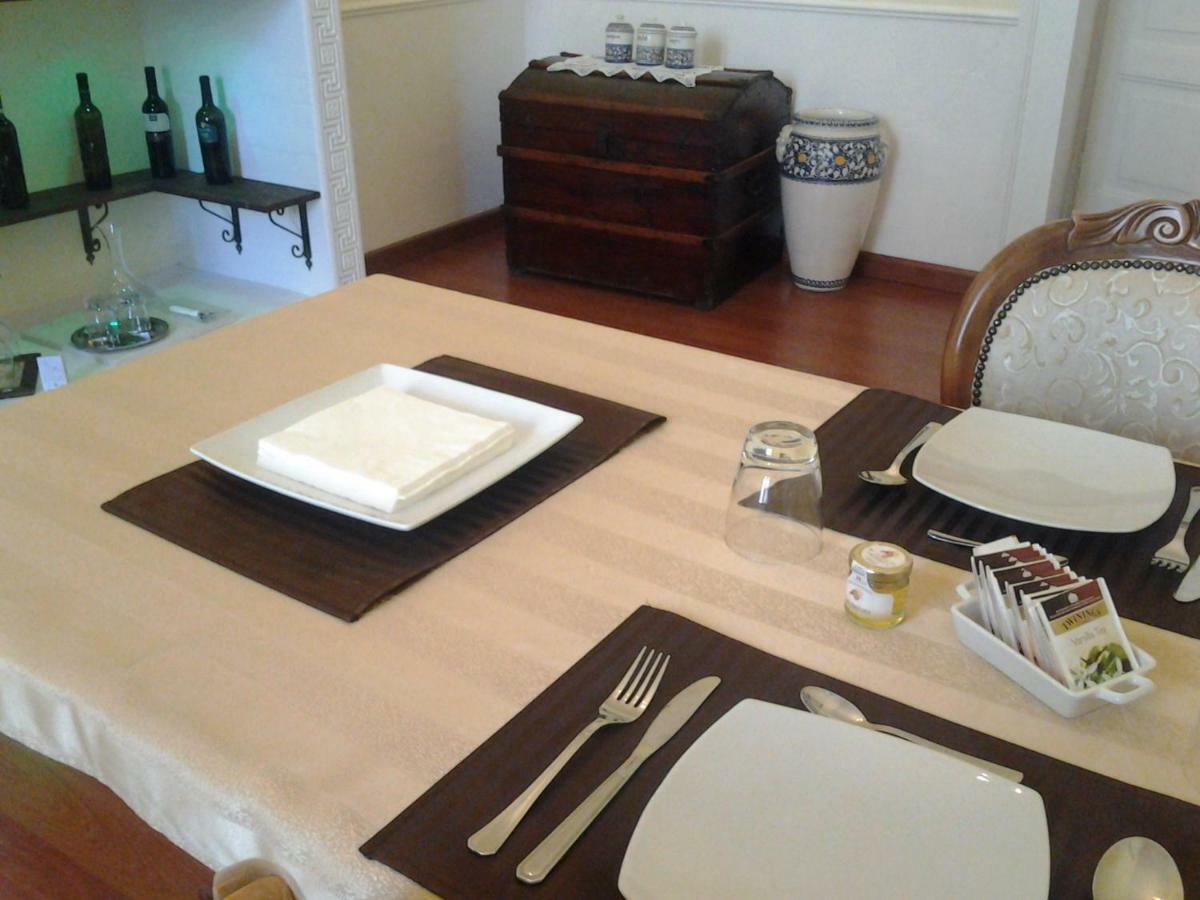 Palazzo Salini - Appartamento Familiare Sulmona Ruang foto